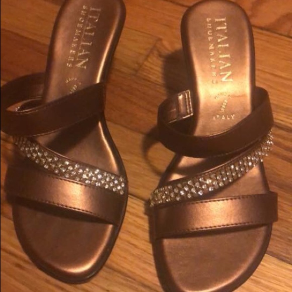 Dress shoes